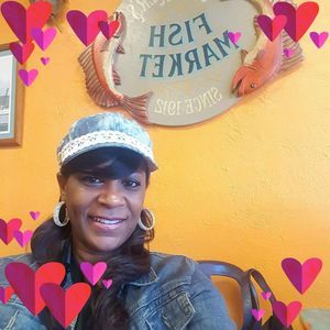 Meet your Posher, Sandra